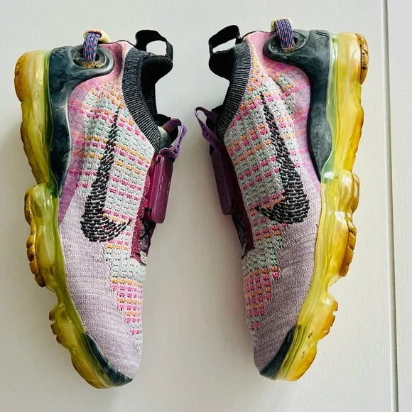 Nike Air VaporMax 2020 Flyknit Violet Ash Multicolor women’s size 6.5y - Picture 2 of 9